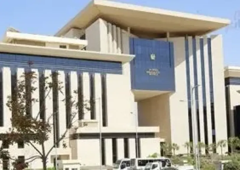 العدل تشدد الإجراءات الأمنية داخل المحاكم على خلفية وقائع انتحال صفة قاض
