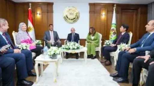 منال عوض: الحد من التلوث البلاستيكى أولوية وطنية ونعمل على دعم البدائل المستدامة