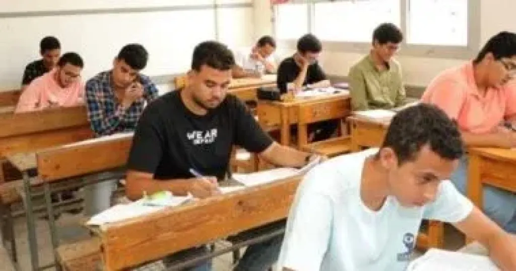 هل يحق للراسب فى 3 مواد بالثانوية العامة دخول الدور الثانى؟.. وزارة التعليم تجيب