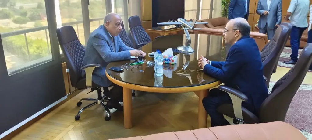 الدكتور محمود عصمت: مصر غنية بالخامات الأرضيّة والعناصر والمواد النادرة