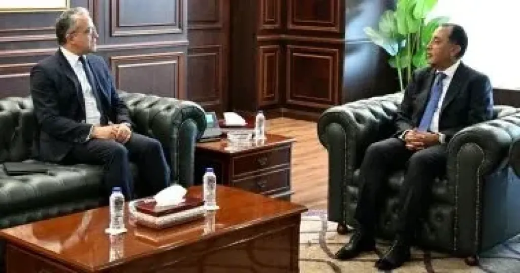 رئيس الوزراء يستقبل المدير العام لمنظمة اليونسكو
