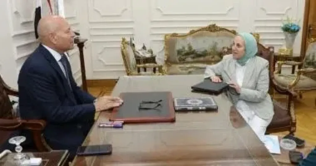 محافظ القاهرة يخفض الحد الأدنى للقبول بمدارس الثانوي العام