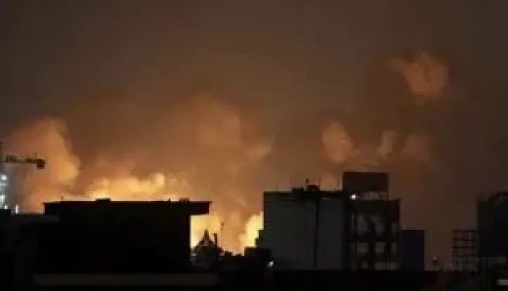 إيران: دوى انفجارين فى جزيرة قشم ناجم عن التصدى لأهداف معادية عند مضيق هرمز