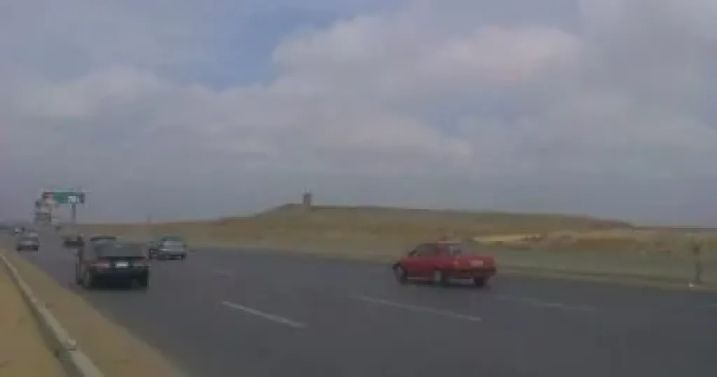غلق كلي بكوبري سيارات طريق السويس.. اعرف التحويلات المرورية