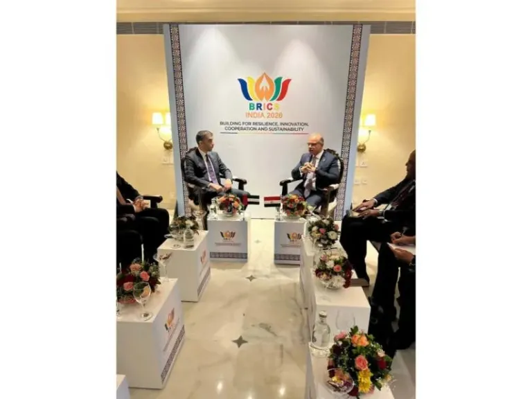 محمد فريد يدعو إلى تنشيط مجلس الأعمال المصري الإماراتي وفتح مسارات جديدة أمام الاستثمارات