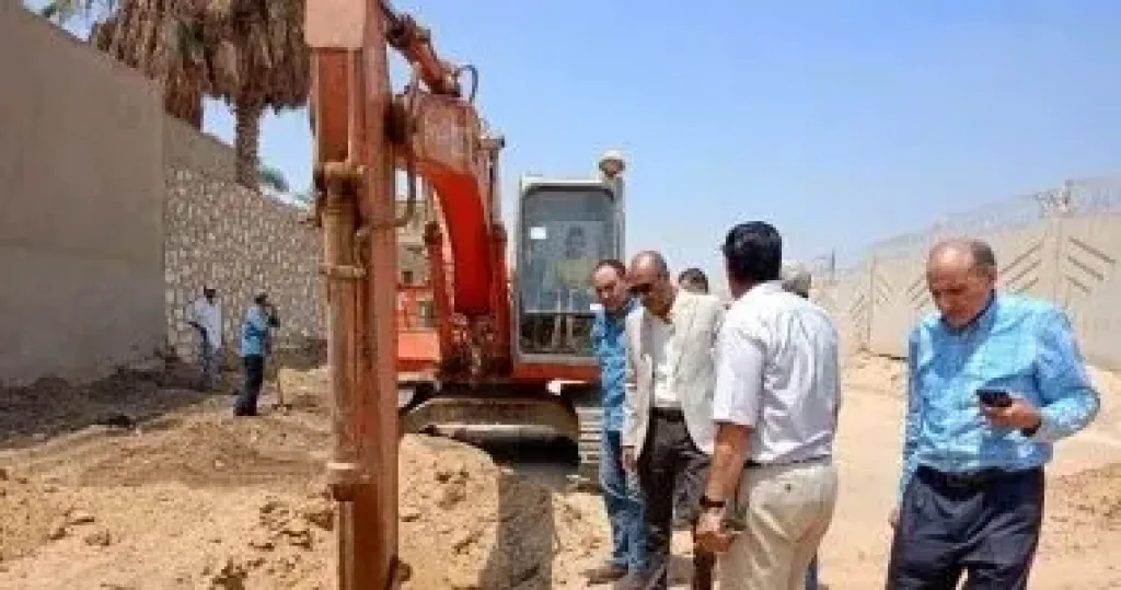 الإسكان تتابع مستجدات ملف توفيق أوضاع أراضي مضافة لمدينتي الشروق والعبور الجديدة