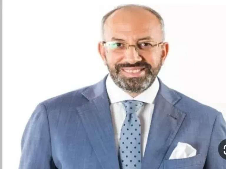 حسام المندوه الحسينى  يكشف حقيقة  تحويل مدرسة  دولية فى بولاق  الى تعليم اساسى
