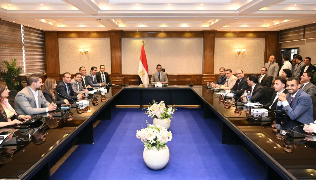 وزير الشباب والرياضة يبحث مع الاتحادات الشبابية توحيد الرؤى والتكامل لتعزيز دور الشباب