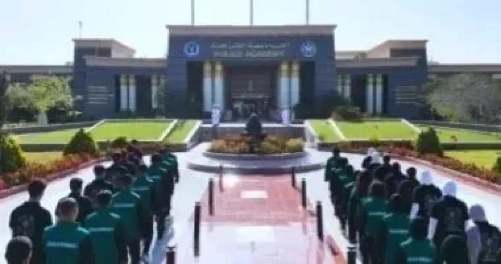 منفذ للتصوير الفوري داخل أكاديمية الشرطة لتسهيل التقديم