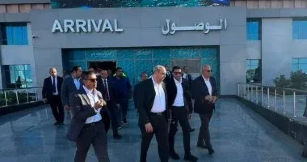 وزير الطيران يتفقد مطار العلمين لمتابعة استعدادات انطلاق معرض الطيران والفضاء