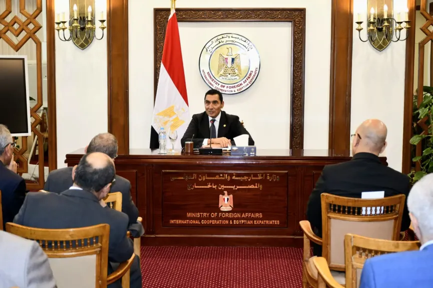 وزير الشباب والرياضة يلتقي السفراء المرشحين لتولي مهامهم بالخارج لتعزيز الدبلوماسية الشبابية والرياضية