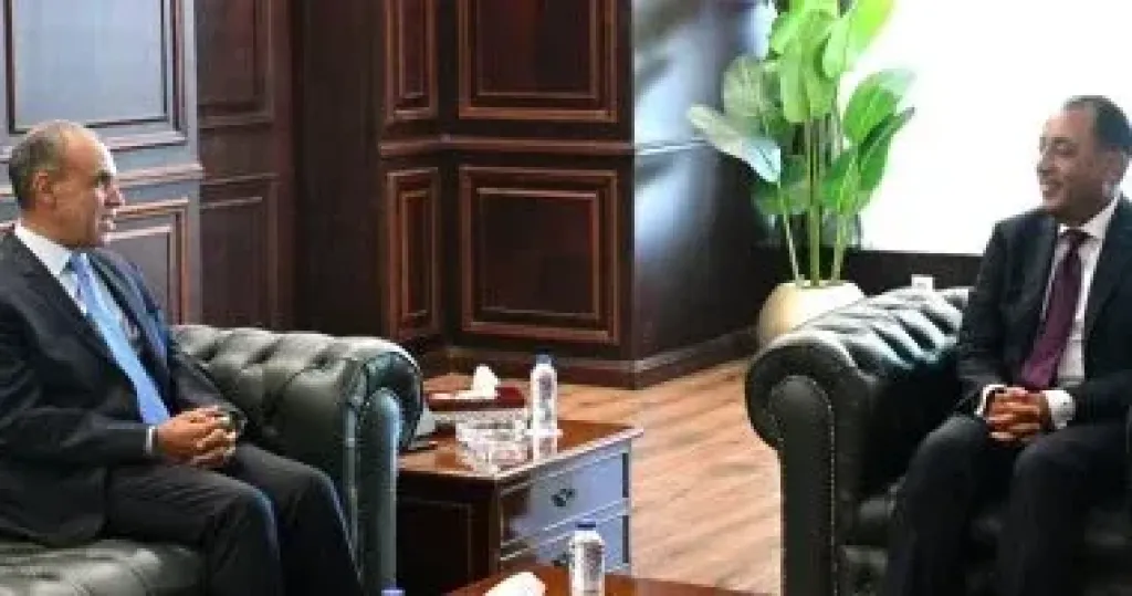 رئيس الوزراء يُتابع الموقف التنفيذى للتمويلات التنموية للمشروعات المختلفة