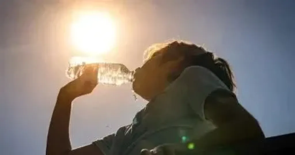 5 أيام من الصهد والرطوبة.. رئيس مركز المناخ يطلق تحذيرًا عاجلًا: كل الاحتياطات مطلوبة