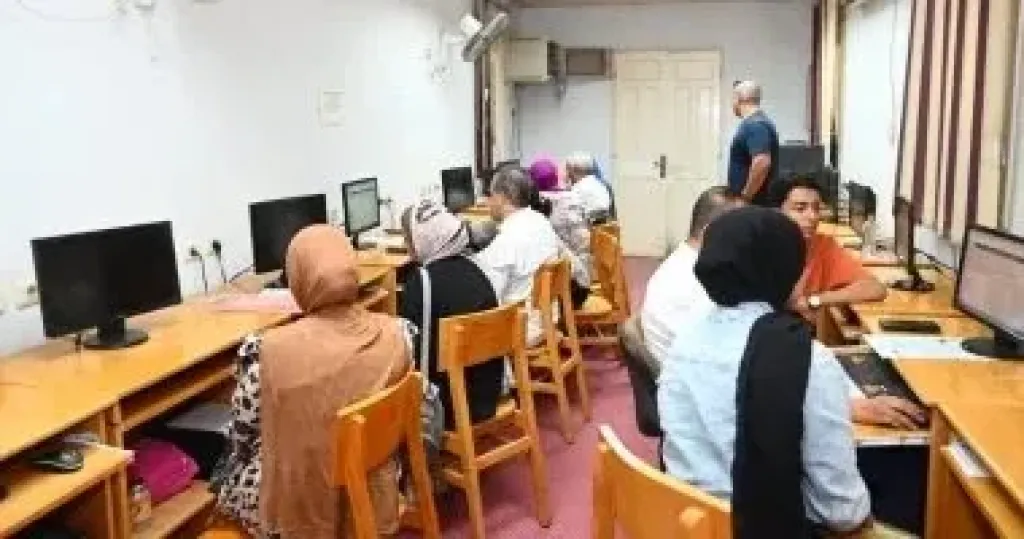 20 كلية طب بيطرى.. أماكن شاغرة لطلاب علمى بتنسيق المرحلة الثانية