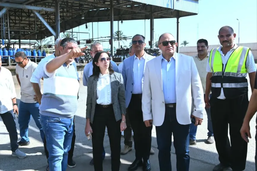 محافظ البحيرة توجه بسرعة صيانة مصنع تعبئة الغاز بكفر الدوار والالتزام باشتراطات السلامة| صور