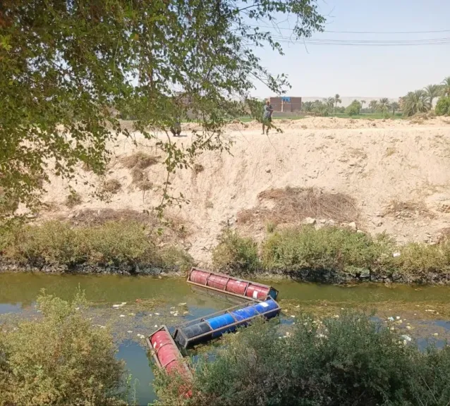 محافظ أسيوط: استمرار أعمال تطهير الترع والحجوزات ورفع كفاءة منظومة الري بمختلف