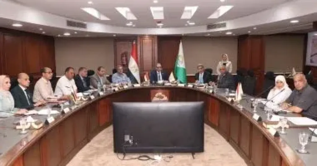 محافظ الجيزة يوجه بسرعة التعامل مع عقار مخالف في أوسيم