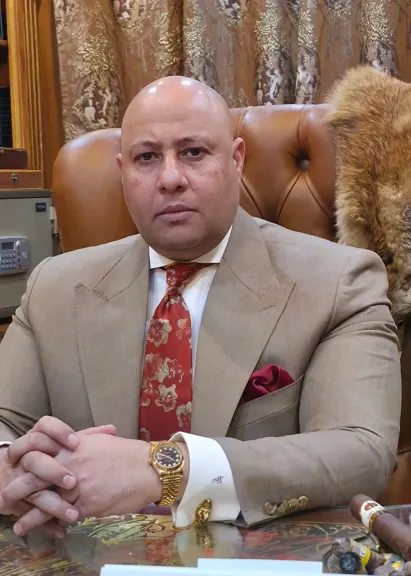 نصف مليون جنيه لدعم المتفوقين.. «منحة أشرف نبيل» تفتح الطريق أمام 10 طلاب للالتحاق بكليات الحقوق