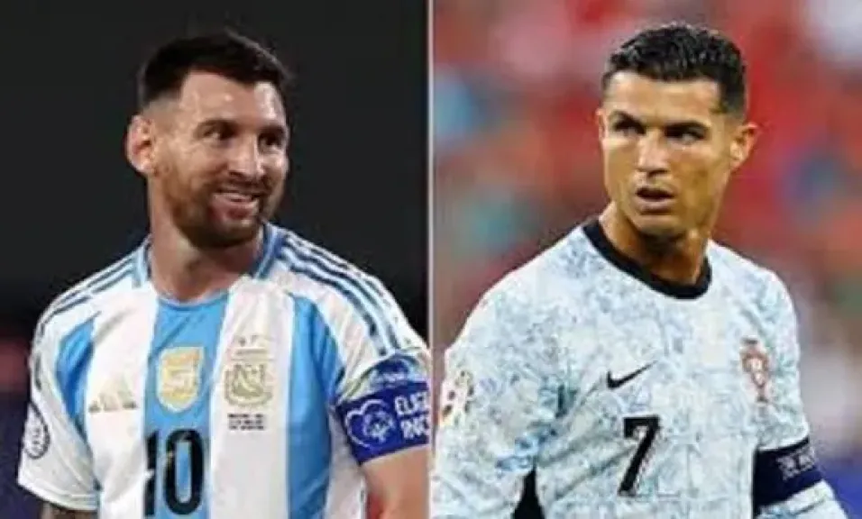 كريستيانو رونالدو يواسي ميسي بعد رحيل والده