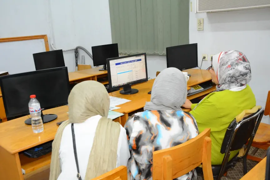 جامعة أسيوط تواصل استقبال طلاب الثانوية العامة بالمرحلة الثانية لتسجيل رغباتهم