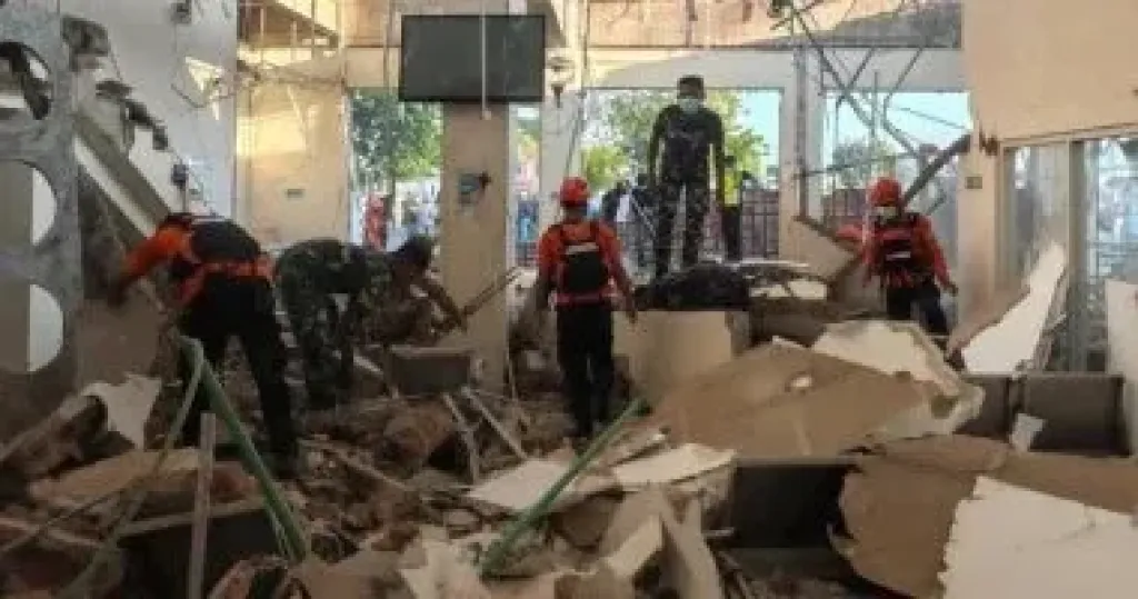 وسائل إعلام: 20 قتيلا إثر زلزال إندونيسيا .. والجيش ينتشر فى عدة مناطق