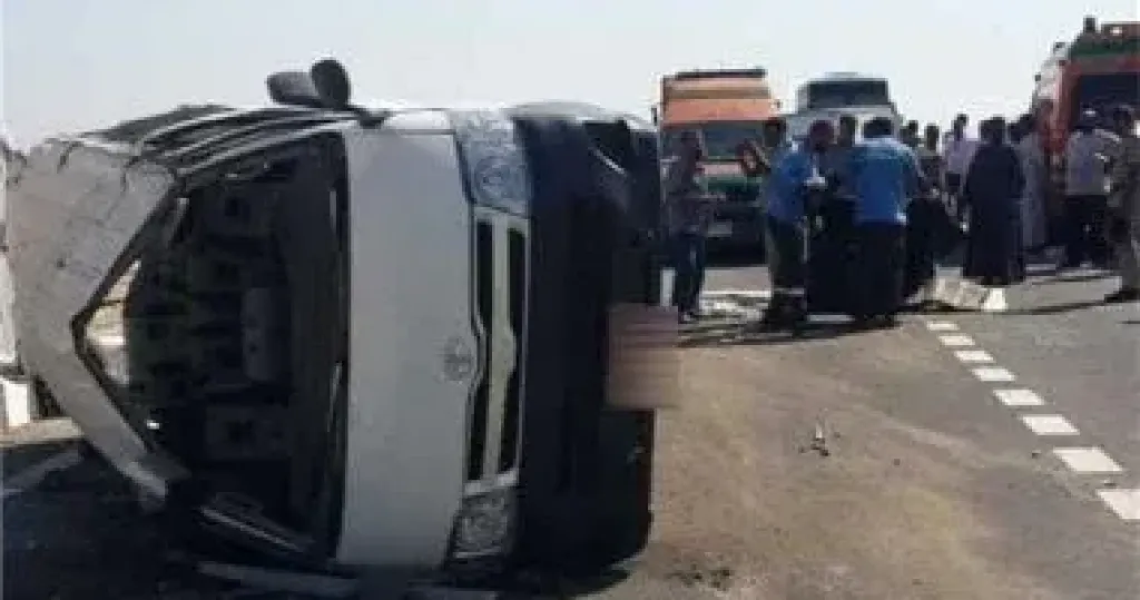 إصابة 9 أشخاص في انقلاب سيارة ميكروباص على طريق بنها شبرا الحر بالقليوبية