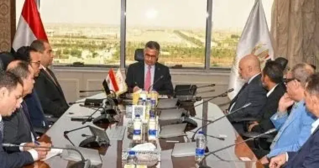 شعبة الذهب: استمرار التنسيق مع التموين ومصلحة الدمغة لتذليل أى معوقات أمام القطاع