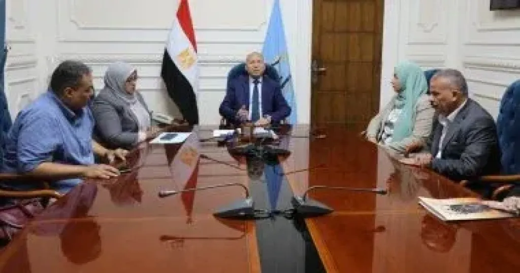 محافظ القاهرة يوجه رؤساء الأحياء الجدد بالتواجد الميداني والتواصل مع المواطنين