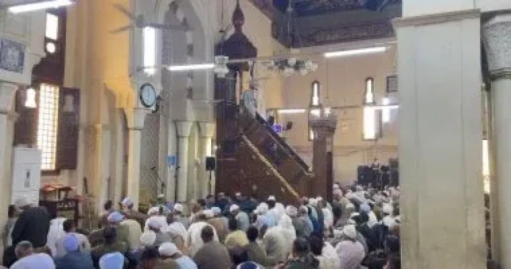 وزارة الأوقاف تحدد موضوع خطبة الجمعة القادمة بعنوان ”وانْسُبْ إلى قَدْرِهِ ما شِئْتَ مِن عِظَمِ”