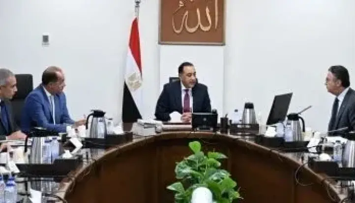 رئيس الوزراء يتابع الجهود المبذولة لتطوير آلية الدعم النقدى السلعى