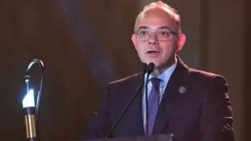 فرض رسم صادر على صنف نفايات وفضلات وقصاصات من مطاط بواقع 5 الآف جنيه للطن
