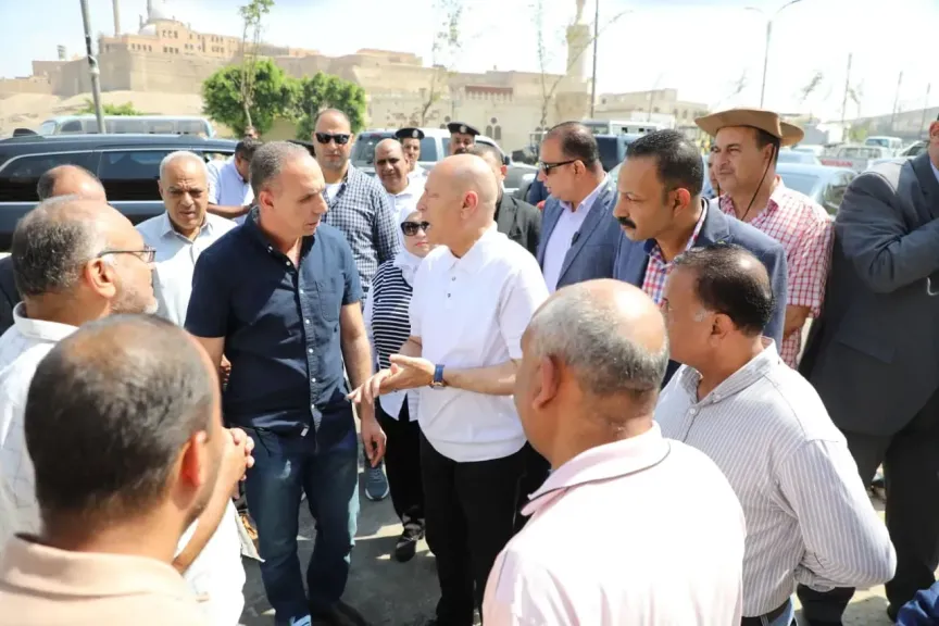 محافظ القاهرة يتفقد أعمال تطوير منطقة السيدة عائشة ويوجه بسرعة الانتهاء منها