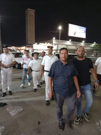 حملات مسائية مكثفة لإزالة الإشغالات وتحقيق الانضباط المروري بشوارع ومدن الشرقية