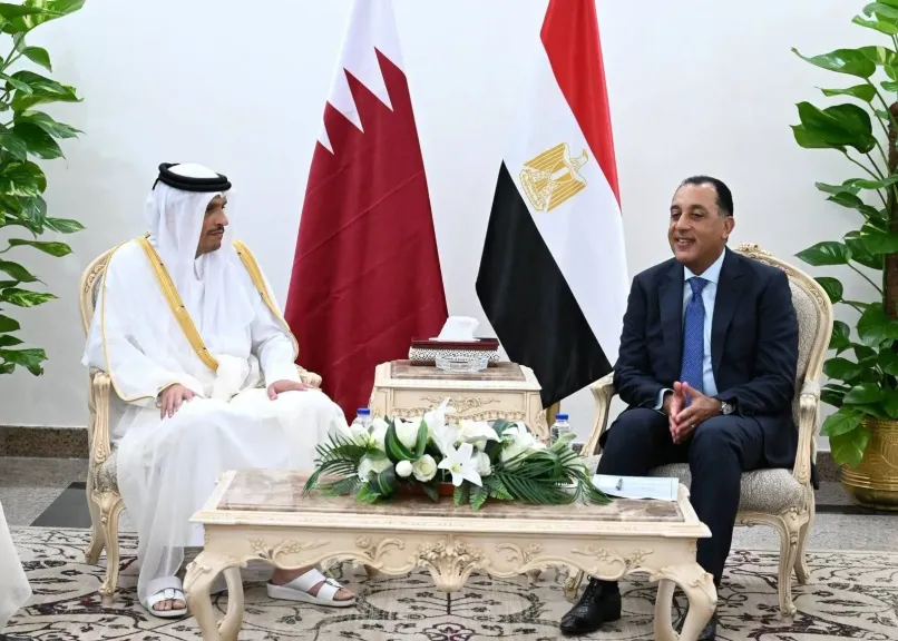 رئيس الوزراء يستقبل نظيره القطري لبحث سبل تعزيز التعاون المشترك فى المجالات المختلفة