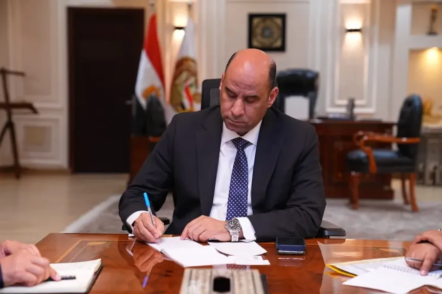 وزير العمل يعلن :الخميس المقبل 27 أغسطس إجازة رسمية مدفوعة الأجر للعاملين بالقطاع الخاص  بمناسبة المولد النبوي الشريف...