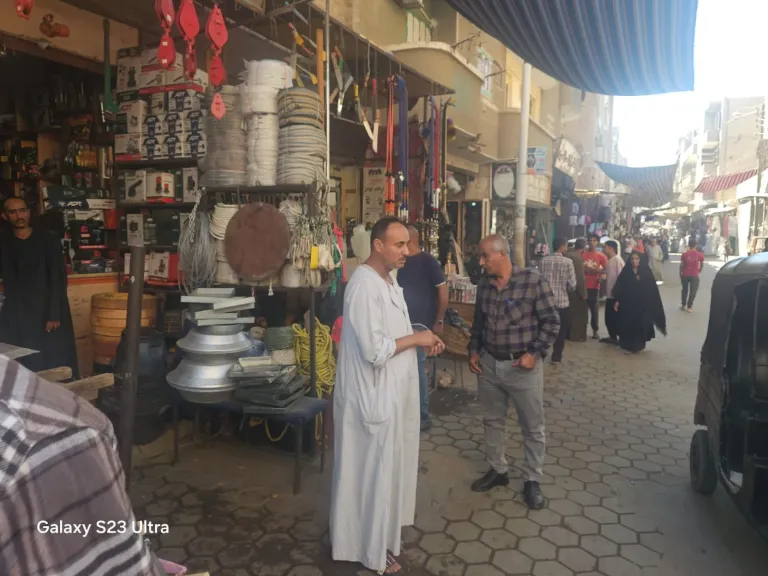 محافظ أسيوط: حملات مكثفة لرفع الإشغالات والتعديات بشارع الجمهورية ”البستان” بمدينة منفلوط