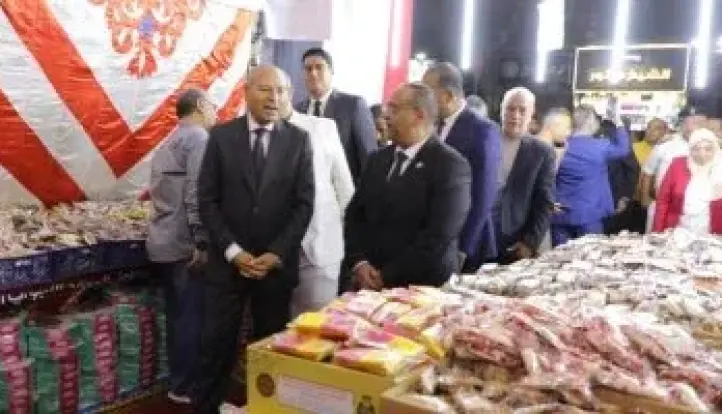 افتتاح معرض أهلاً بالمدارس وحلوى المولد بحي الوايلي بتخفيضات للأسر