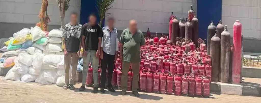 «طفايات وهمية».. سقوط صاحب مخزن ونجليه لإعادة تعبئة طفايات حريق هالكة بالأزبكية