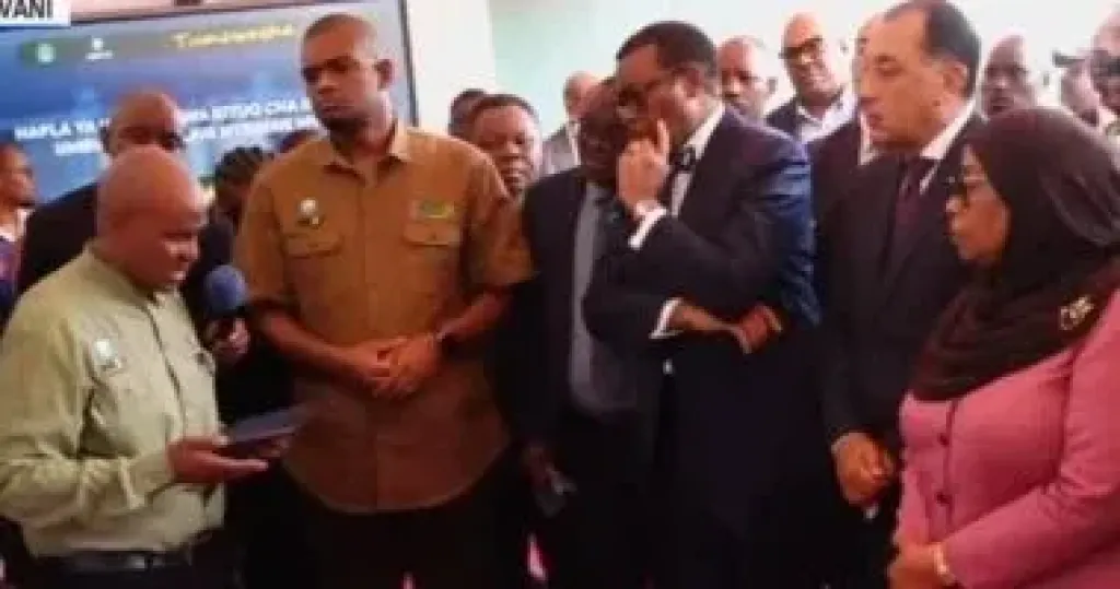 رئيس الوزراء يشارك في فعاليات افتتاح مشروع سد ومحطة ”جوليوس نيريري”