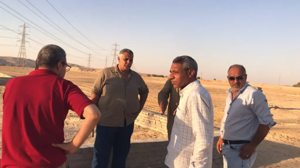 محافظ أسيوط: دفع معدلات تنفيذ جبانات المسلمين بالظهير الصحراوي بأبنوب