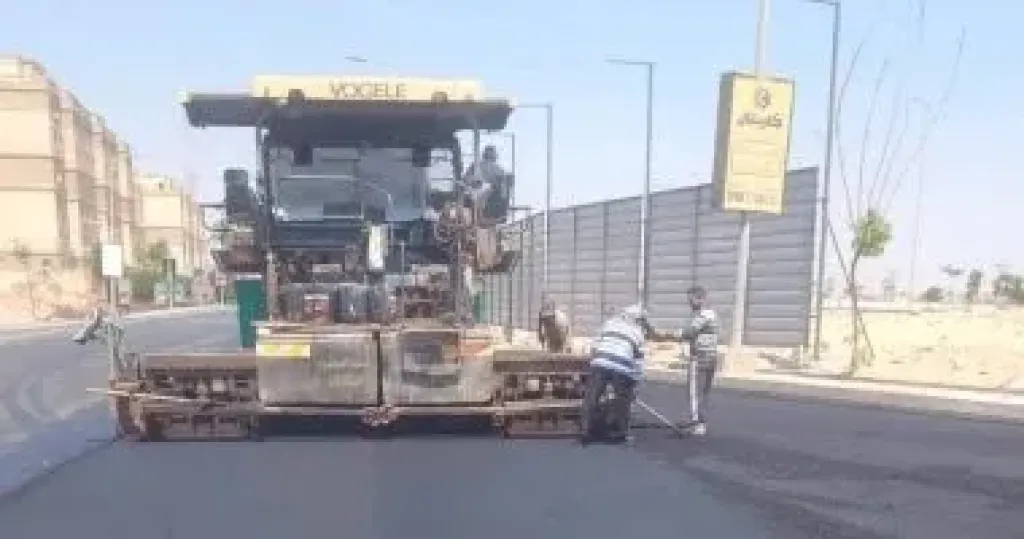 جهاز مدينة حدائق أكتوبر يسلم مدرسة تعليم أساسي.. وتطوير ورفع كفاءة الطريق بالمدينة