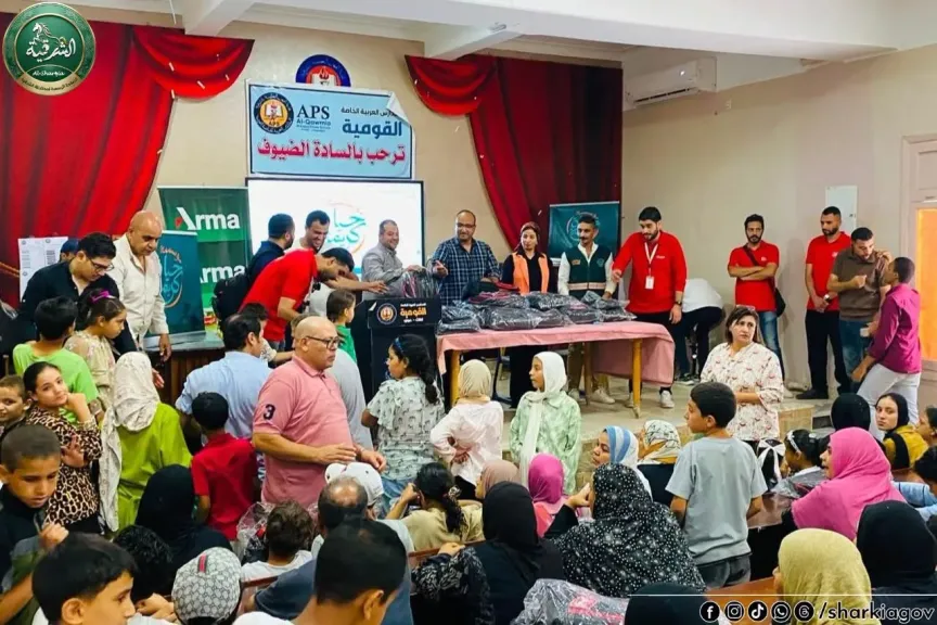 حياة كريمة توزع ٣٠٠ شنطة مدرسية ومستلزمات دراسية على طلاب الشرقية
