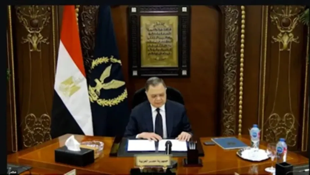 وزير الداخلية يهنئ كبار أئمة الدين الإسلامي بمناسبة الاحتفال بذكرى المولد النبوى الشريف
