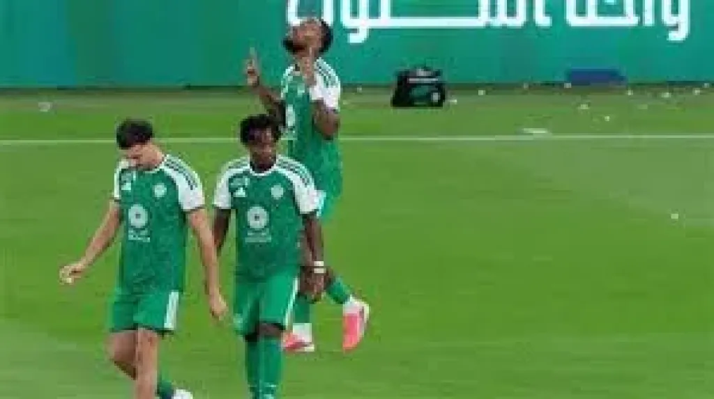 نجم الزمالك السابق يطالب ببيع بيزيرا: غير مرغوب فيه
