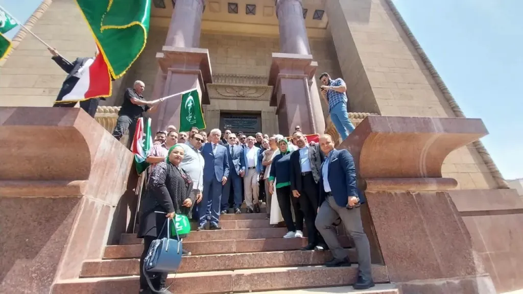 قيادات الوفد تعلن مساندة الدولة المصرية وتؤكد الثقة في البدوي