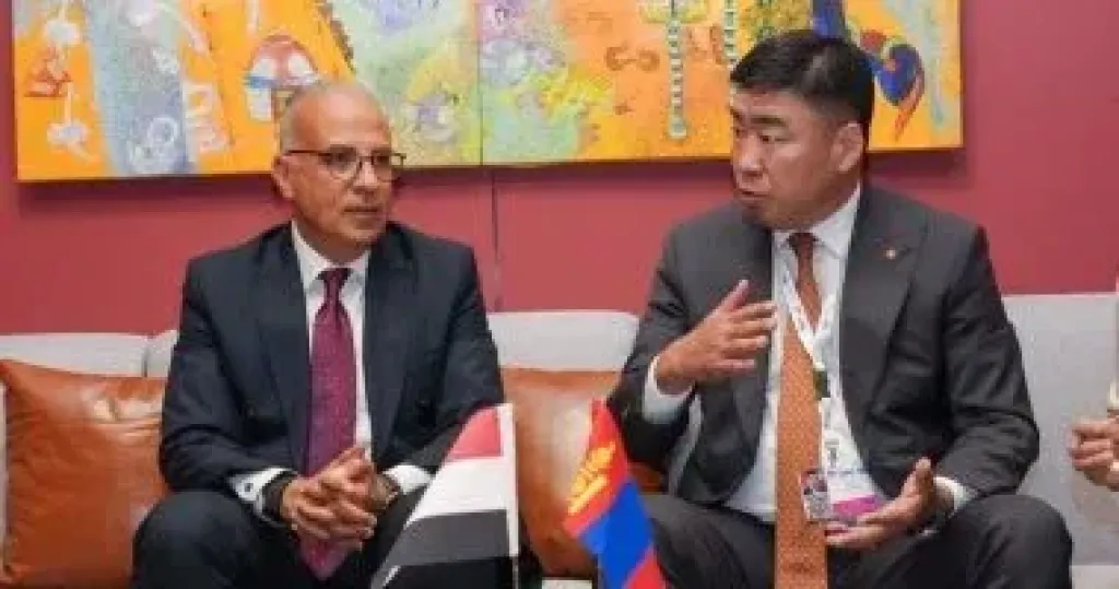 وزير الرى يلتقي وزير الزراعة المنغولي لبحث تعزيز التعاون في مجالات المياه والزراعة