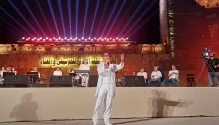 مدحت صالح يهدى حفل ختام مهرجان القلعة لروح هاني شاكر