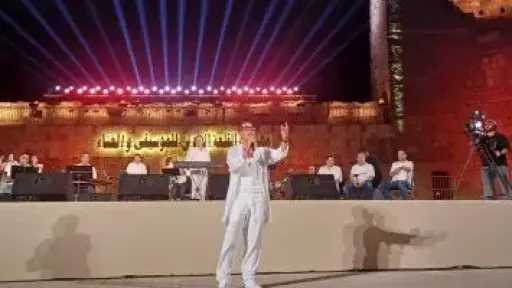 مدحت صالح يهدى حفل ختام مهرجان القلعة لروح هاني شاكر