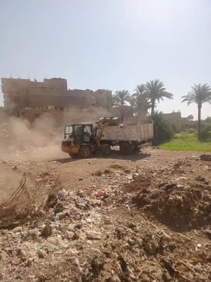 محافظ أسيوط: حملات مكثفة لرفع القمامة والتراكمات بقرى دوينة والزرابي