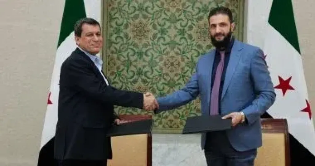 مظلوم عبدى يعلن حل قوات سوريا الديموقراطية واندماجهما بمؤسسات الدولة